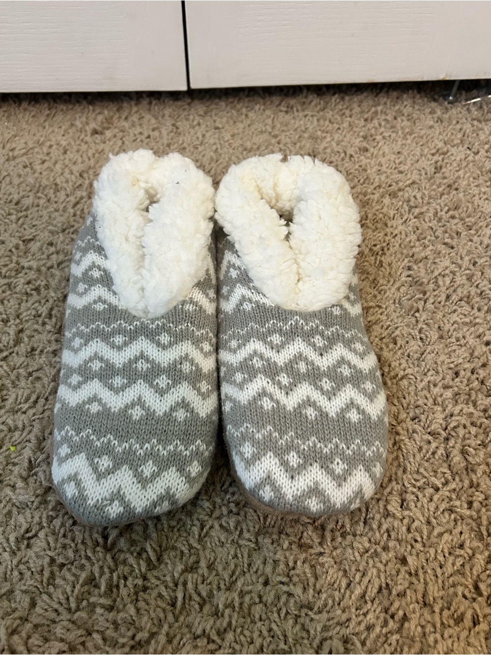 Cozy Gray and White Knit Slipper Socks